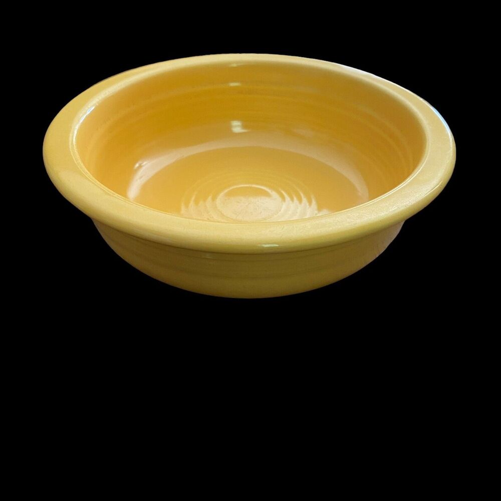Vintage Fiestaware Fiesta Fruit Bowl Yellow 5-1/2" 1935 - 1969 Homer Laughin